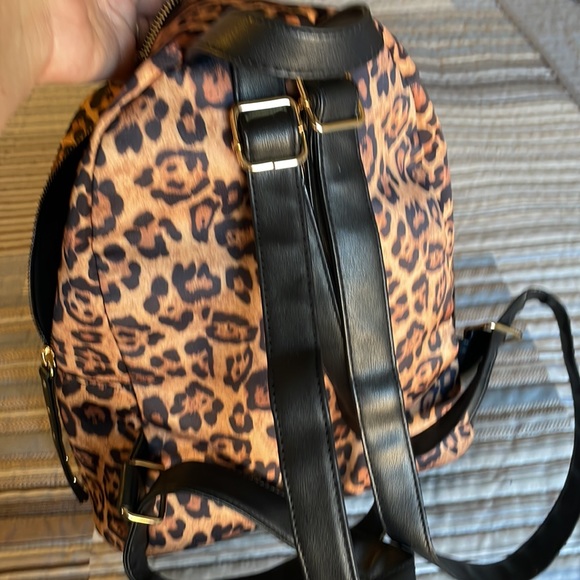 LD backpack - Picture 2 of 4